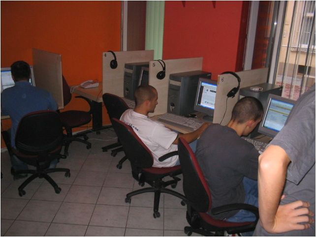 642 X 482